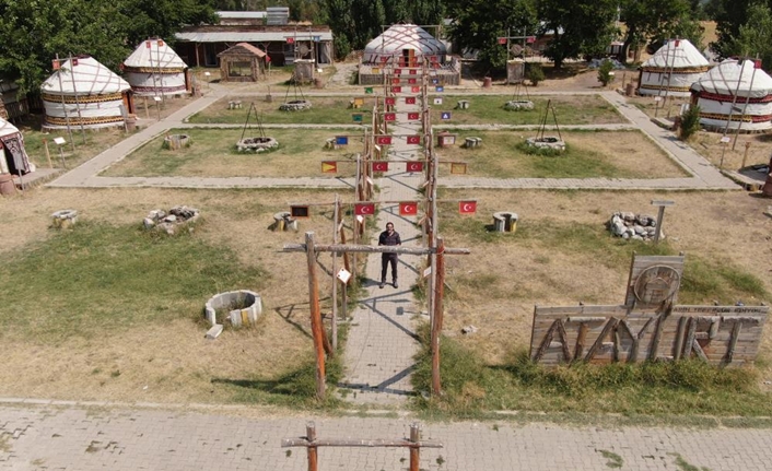 Mavi ve yeşilin buluştuğu 50 dönüm arazi üzerine kurulan 8