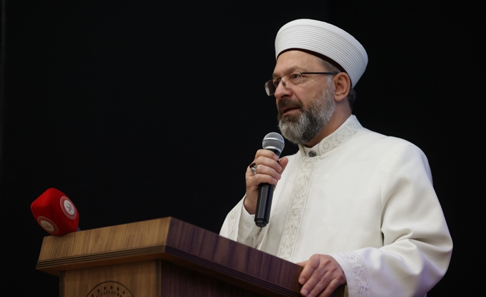 Ali Erbaş bu kez Ulu Önder Gazi Atatürk’ü andı Diyanet İşleri Başkanlığı’nın Çanakkale Zaferi, 23 Nisan Ulusal Egemenlik ve