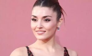 Oyunculuğundan çok özel hayatıyla gündeme gelen Hande Erçel, son olarak