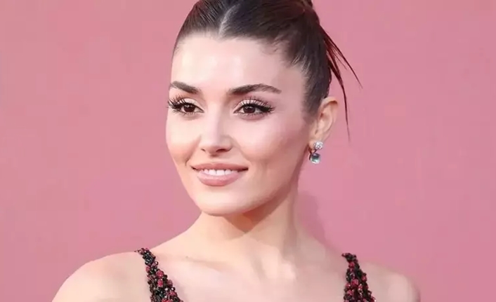 Oyunculuğundan çok özel hayatıyla gündeme gelen Hande Erçel, son olarak