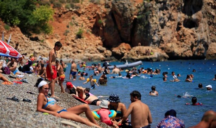 Meteoroloji’den bu kentlere uyarı yapıldı! Sıcak ve yağmur var