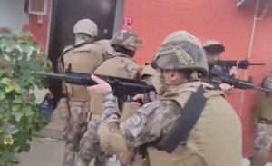 Güvenlik güçlerinin terörle mücadelesi, ülke genelinde kesintisiz bir kararlılıkla devam