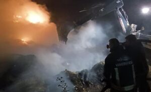 Yangın, ilçenin Aşağı Akçagül Mahallesi’nde ikamet eden Hakim Oğrağlı’ya ait