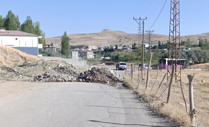 Van’ın Edremit ilçesinde yaşayan Kemal Tolan isimli vatandaş, geçtiğimiz yıl belediye yetkililerinden