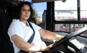 Dokuz yıl önce Van Büyükşehir Belediyesi’nde otobüs şoförü olarak göreve başlayan dört