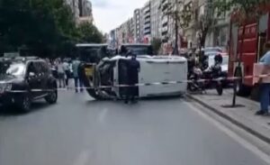 Kaza, saat 13.00 sıralarında Şişli Halaskargazi Caddesi üzerinde meydana geldi.