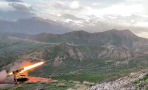 Kahraman Mehmetçik, PKK’lı teröristleri yuvalarında avlamaya devam ediyor. Bu kapsamda