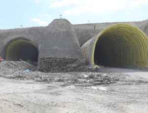 Sona yaklaşıldı! Van-Hakkari ulaşımı tünelle birlikte 6 dakikaya düşüyor