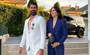 Teknik direktör ve eski futbolcu Volkan Demirel ve Zeynep Sever Demirel son