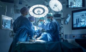 Kentte yaşayan 15 yaşındaki çocuk, mide ağrısı şikayetiyle Kayseri Şehir