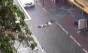 Konak ilçesi Alsancak semtinde, 12 Temmuz günü sağanak yağışın etkili