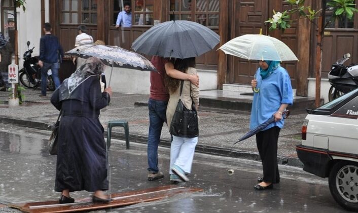 Hafta sonu plan yapanlar dikkat! Alarm verildi, çok kuvvetli geliyor