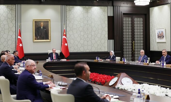 Gündemin yoğun olduğu Kabine toplantısı sona erdi