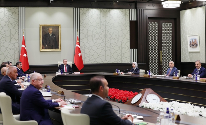 Cumhurbaşkanı Recep Tayyip Erdoğan başkanlığında biraraya gelen Kabine Toplantısı sona