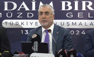 Çalışma ve Sosyal Güvenlik Bakanı Vedat Işıkhan, Van’da AK Parti