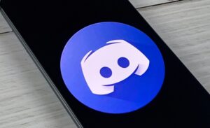 Türkiye küçük bir kızın şantaj nedeniyle kendisini kestiğini öne sürdüğü