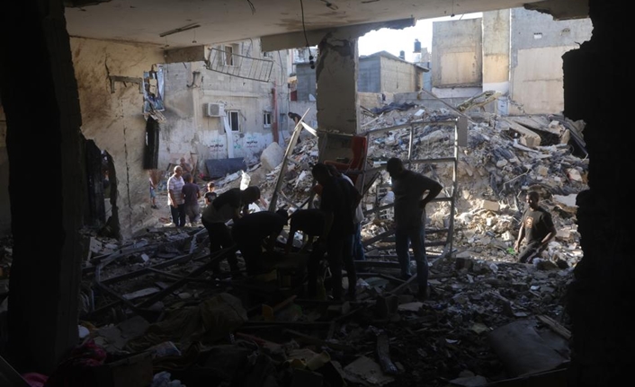 İsrail, Gazze Şeridi’ndeki katliamlarına 364 gündür devam ediyor. Filistin Sağlık Bakanlığı tarafından yapılan