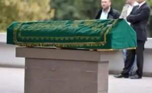 Olay, bugün öğle saatlerinde Fatih Ayvansaray Mahallesi’nde meydana geldi. Edinilen