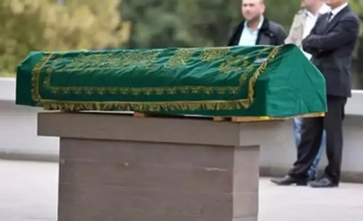 Olay, bugün öğle saatlerinde Fatih Ayvansaray Mahallesi’nde meydana geldi. Edinilen