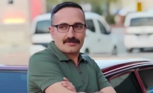 Erciş Şehit Rıdvan Çevik Devlet Hastanesi’nde otopsi işlemlerinin ardından yakınları