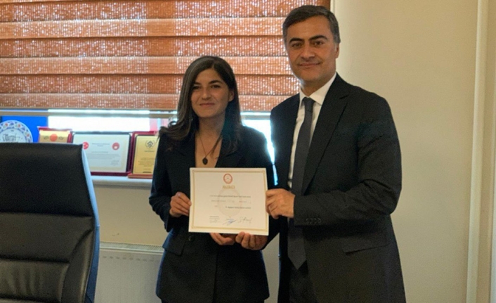 Van’a kayyum yükleniyor! Yargıtay, DEM’li başkanın dosyasını yeniden açtı Yargıtay 3. Ceza Dairesi, Abdullah Zeydan’ın memnu haklarının iadesine yönelik