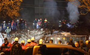 Selçuklu ilçesi Selçuk Mahallesi’nde, Haşmetli Sokak’ta bulunan 4 katlı bir