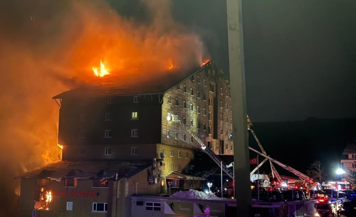 Bolu’nun Kartalkaya bölgesinde bir otelde çıkan yangın büyük bir faciaya