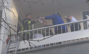 Aydınlıkevler Mahallesi Sokullu Caddesi Orkide Sokak’ta 4 katlı bir binanın