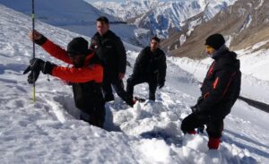 Van-Bahçesaray kara yolunda 4-5 Şubat 2020 tarihlerinde meydana gelen çığ