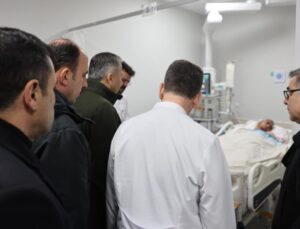 Bakan Yerlikaya’dan enkaz yaralılarına ziyaret