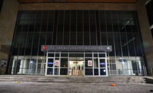 Van Büyükşehir Belediyesi’nin DEM’li Başkanı Abdullah Zeydan, Diyarbakır 5. Ağır