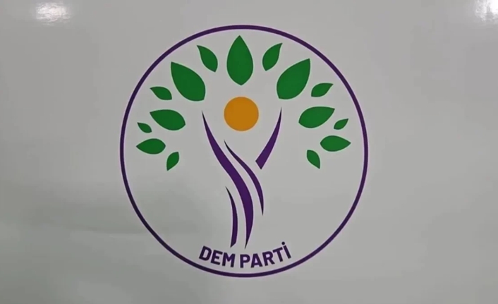 Abdullah Zeydan ve DEM Parti’den ilk açıklama geldi Van Büyükşehir Belediyesi DEM’li Başkanı Abdullah Zeydan’a 3 yıl 9