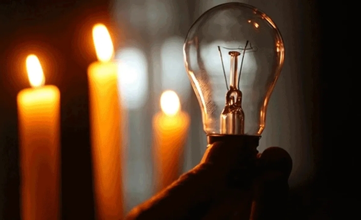 Van’da her gün yaşanan elektrik kesintileri, vatandaşların günlük yaşamını olumsuz