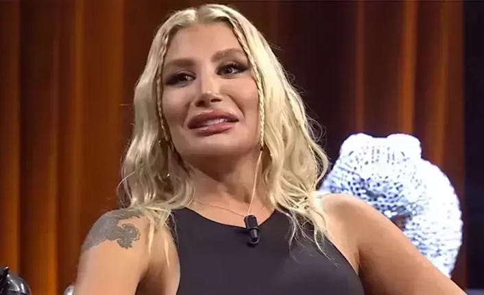 İrem Derici bu kez de sevgilisi ile gündem oldu Hem şarkıları hem de aşk hayatıyla magazin gündeminden düşmeyen İrem