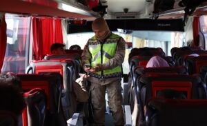 Muradiye ilçesinde, İlçe Jandarma Komutanlığı ekipleri tarafından aranan şahıslara yönelik