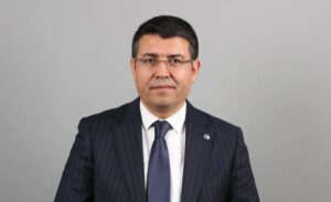 DEM Partili Tatvan Belediye Eş Başkanı Mümin Erol, Cumhurbaşkanı Recep