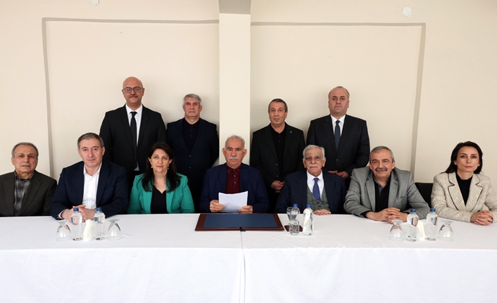 MHP lideri Devlet Bahçeli’nin çağrısıyla başlayan DEM Parti ile Abdullah