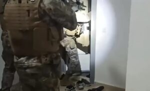 Güvenlik güçleri, suçla mücadeleye kararlılıkla devam ediyor. Ekipler, masum vatandaşları