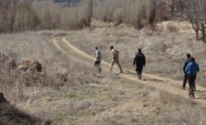 Sivas’ın Şehit Ömer Halisdemir Caddesi üzerinde, iki vatandaş tarafından şüpheli