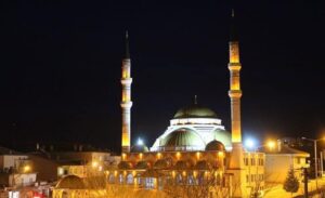 Nevşehir’de akşam ezanı teknik arıza nedeniyle 20 dakika geç okundu.