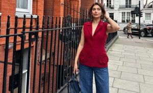 Eski manken Ebru Şancı, yurt dışındaki meyve fiyatlarını paylaşarak sosyal