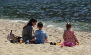 Ülke genelinde hava durumu mevsim normallerinin üzerinde seyretmeye devam ediyor.