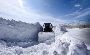 Van Büyükşehir Belediyesi, 13 ilçede ve 6 bin kilometrelik yol
