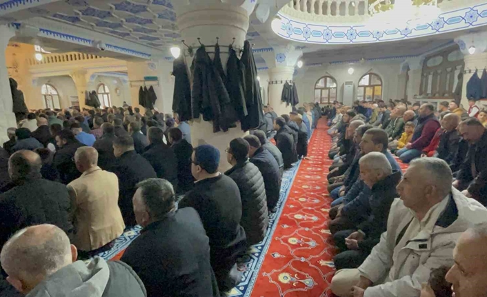 Bitlis’te bayram namazı saat kaçta kılınacak? 2025 Bitlis bayram namazı saati Ramazan’nın sonuna üzüntüyle birlikte geldik… Müslüman aleminin birlikte geçirdiği ve