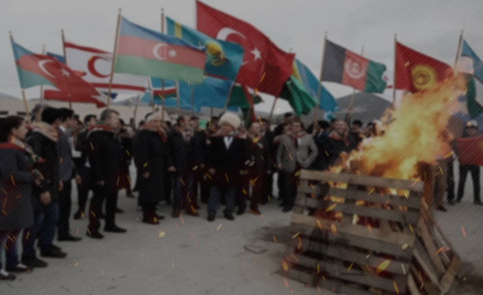 Nevruz Bayramı, doğanın uyanışını, baharın gelişini ve kardeşliği simgeleyen köklü