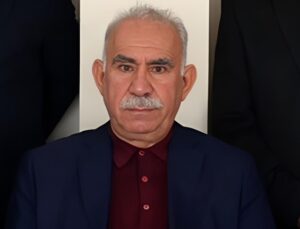 Terör örgütü PKK elebaşı Abdullah Öcalan’ın gözünden ameliyat olduğu öğrenildi