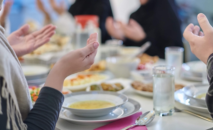 Ramazan ayının gelmesiyle birlikte, milyonlarca Müslüman oruç ibadetini yerine getirmenin