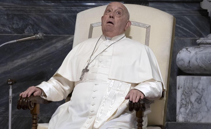 İtalya’nın başkenti Roma’daki Gemelli Hastanesi’nde tedavi gören Papa Francis, bugün