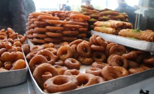 Van’da Ramazan Bayramı’na sayılı günler kala tatlıcılar ve pastaneler hazırlıklarını