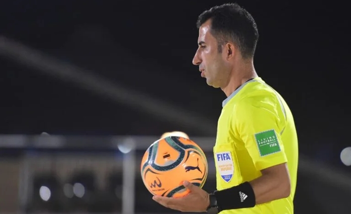 Vanlı hakem için büyük şans! Dünya Kupası’nda görev alacak Özcan Sultanoğlu’na başarılar FIFA Plaj Futbolu Hakemi ve Süperlig yardımcı hakemi olan Vanlı